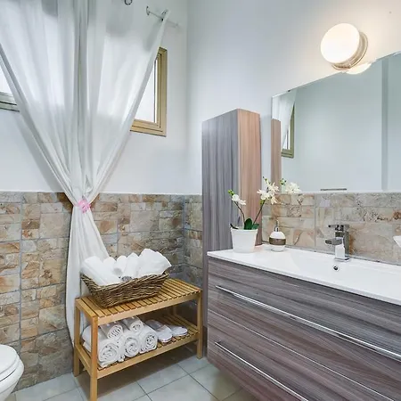 Yellow Daire Roma